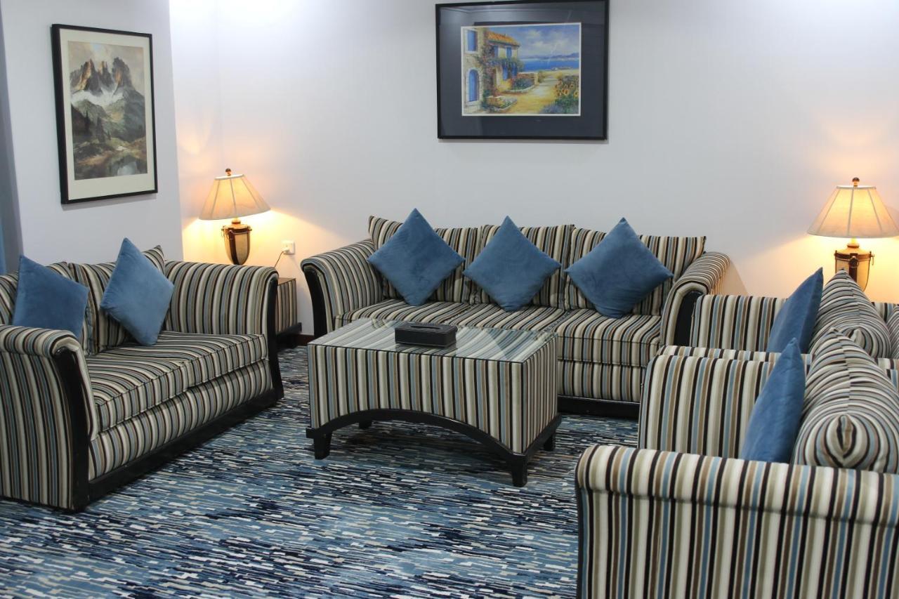 Carawan Al Khaleej Hotel Olaya 利雅德 外观 照片