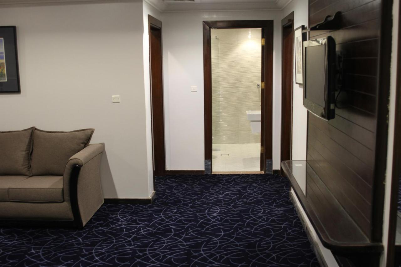 Carawan Al Khaleej Hotel Olaya 利雅德 外观 照片