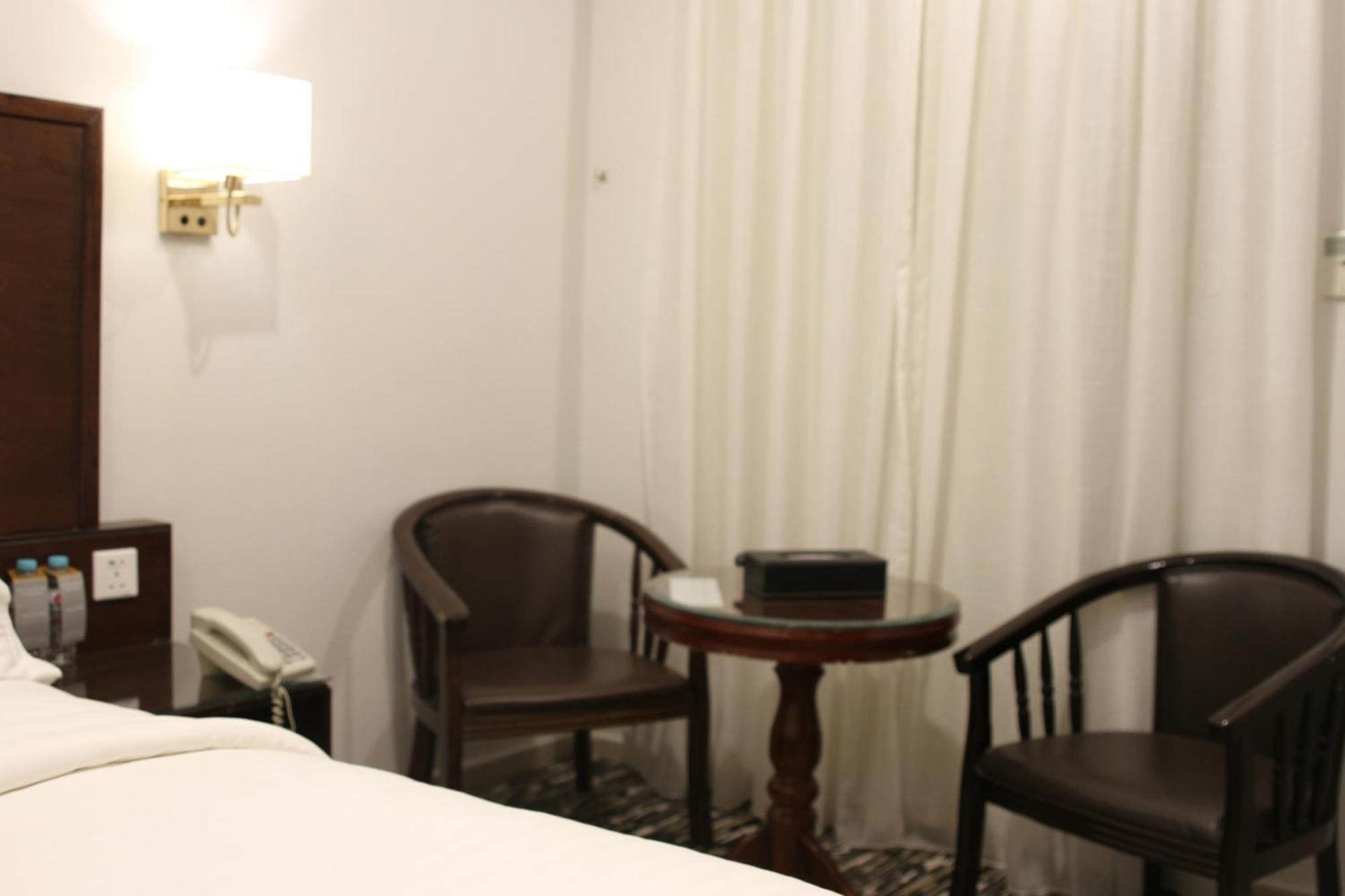 Carawan Al Khaleej Hotel Olaya 利雅德 外观 照片