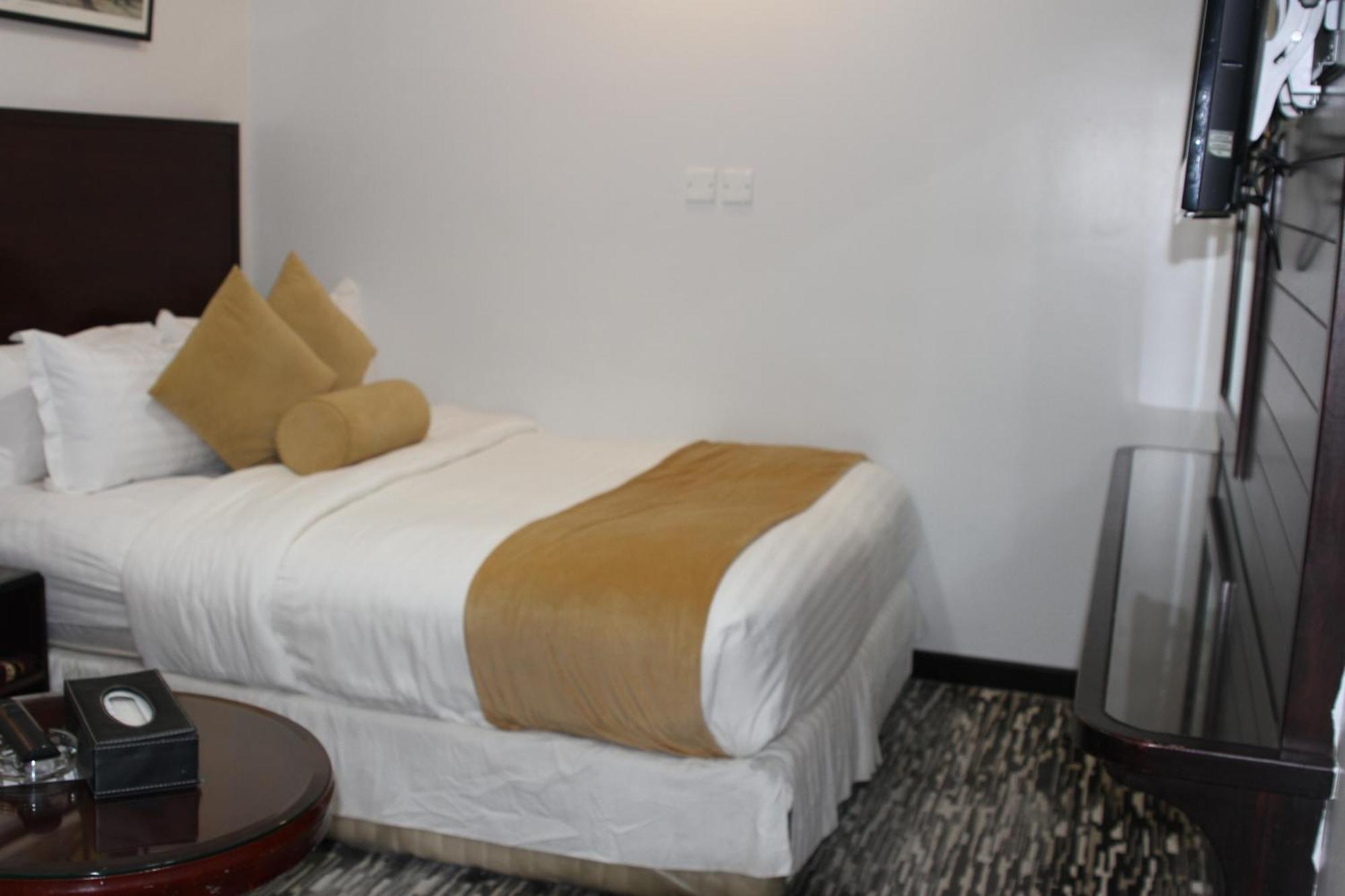 Carawan Al Khaleej Hotel Olaya 利雅德 外观 照片
