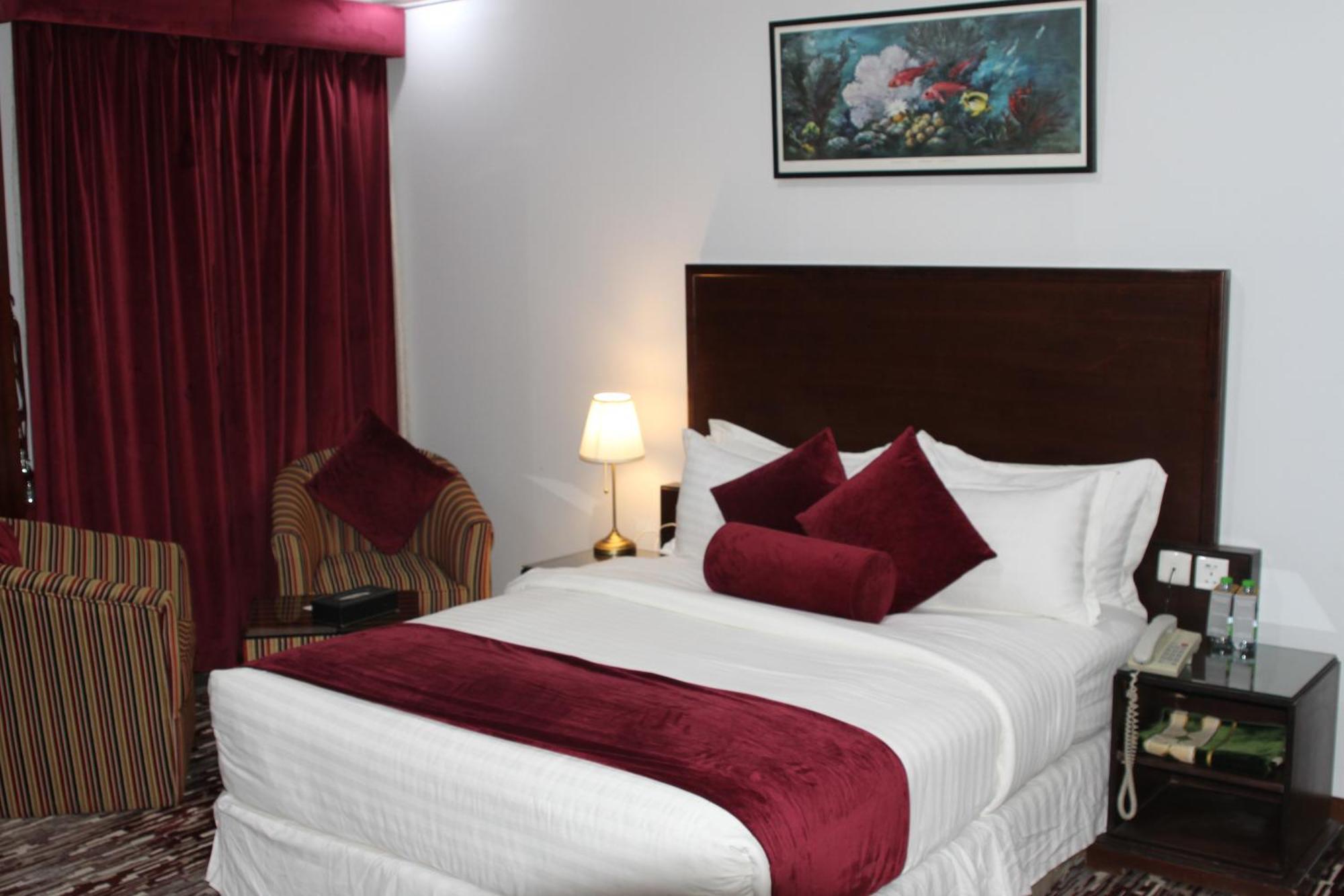 Carawan Al Khaleej Hotel Olaya 利雅德 外观 照片